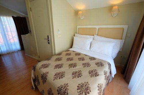 Astan Taksim Готель 3*